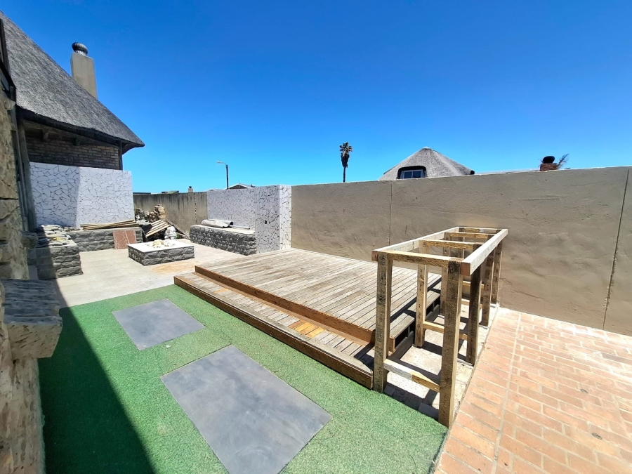 6 Bedroom Property for Sale in Gonubie Eastern Cape